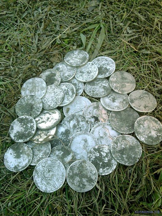 клад серебряных монет рубль